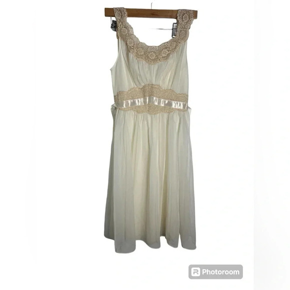 Vintage 50s Slip Cream Sheer Ivory Lace Vintage Lingerie Slip Size 32 - Picture 2 of 8